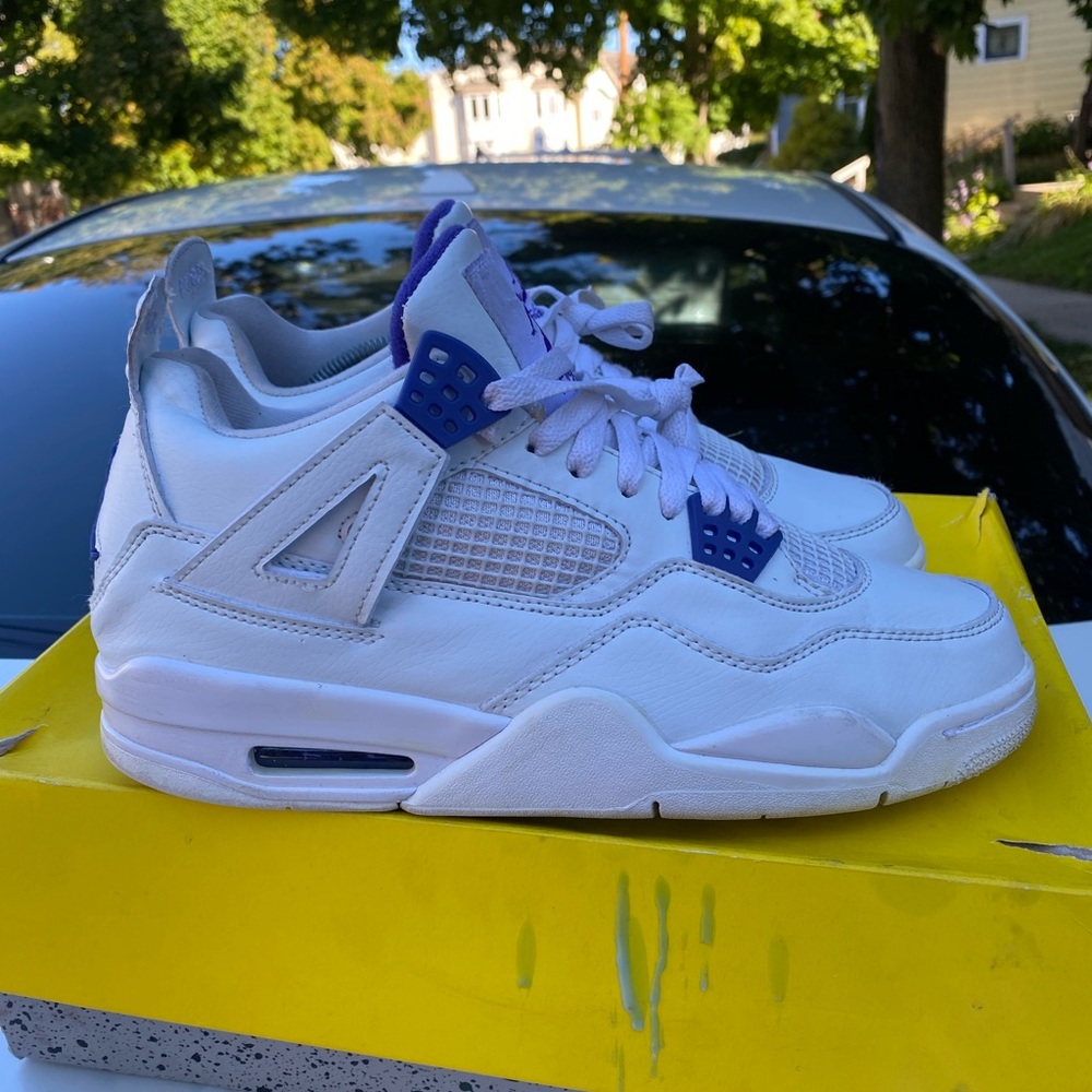 Jordan 4 purple metallic